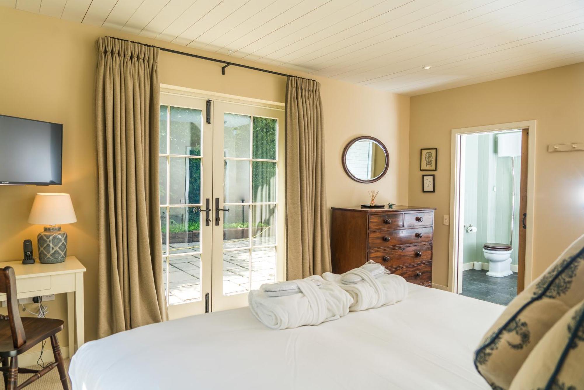 The Three Daggers Bed & Breakfast Edington  Room photo