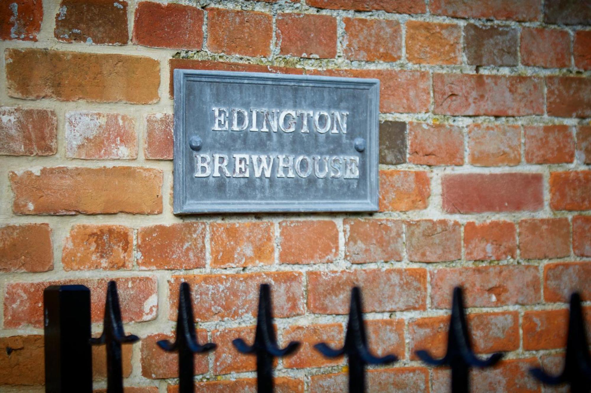 The Three Daggers Bed & Breakfast Edington  Room photo
