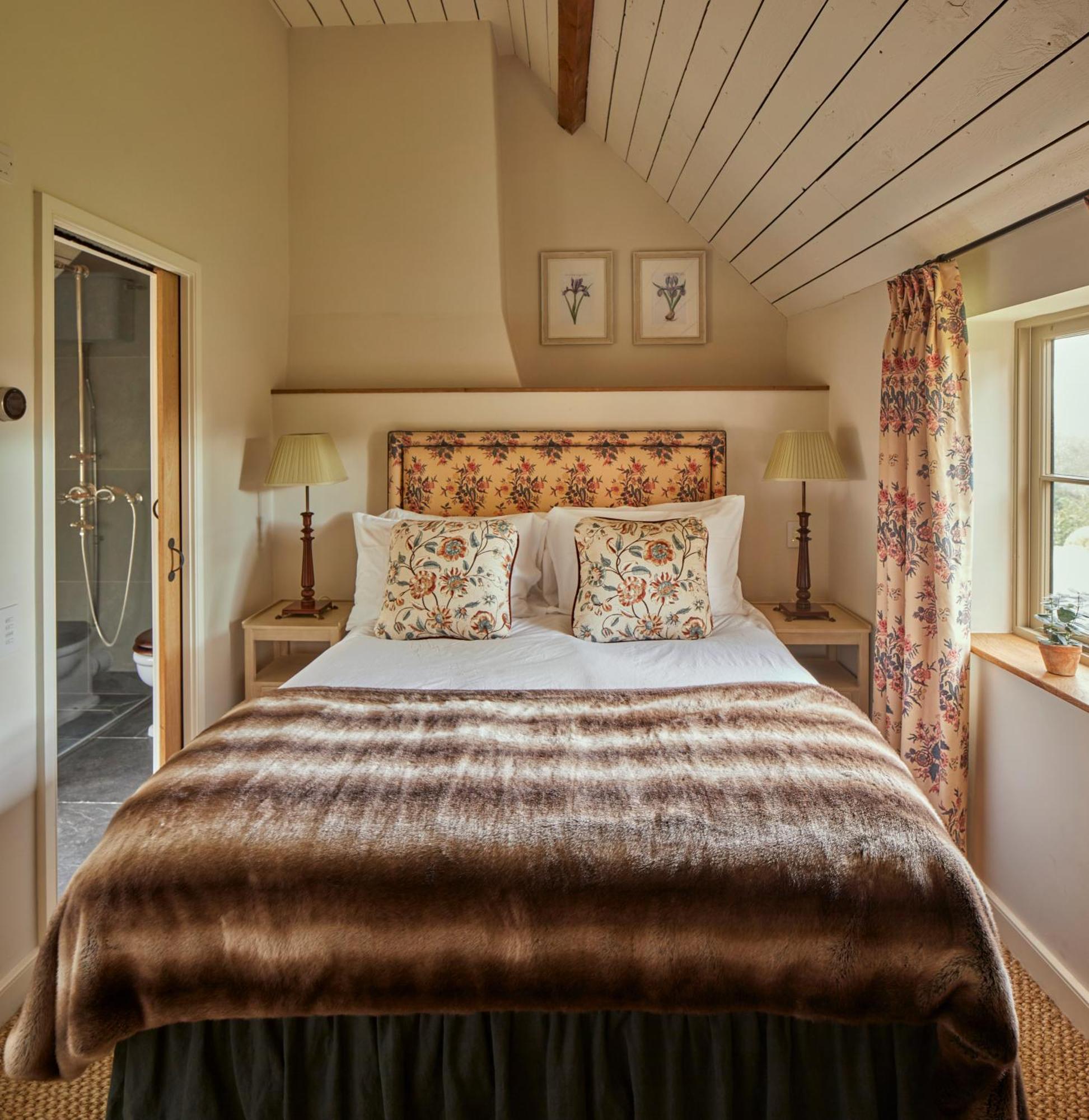 The Three Daggers Bed & Breakfast Edington  Room photo